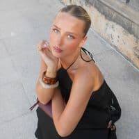 TikTok Account - avafrancis