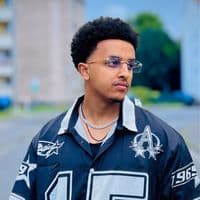 TikTok Account - simonkibrom