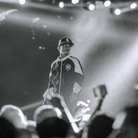 TikTok Account - f_e_e_k_