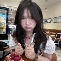 TikTok Account - xinhgainhung_bikhung