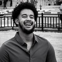 TikTok Account - robi_habeshawi