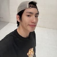 TikTok Account - phutatchai.busofficial