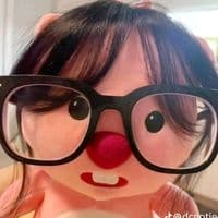 TikTok Account - lluvv.js