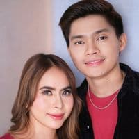 TikTok Account - kimshymoves