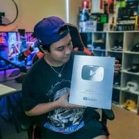 TikTok Account - paterknowstv