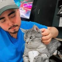 TikTok Account - ell_rood