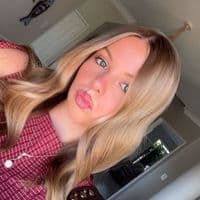 TikTok Account - jasmine.baker.sings