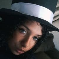 TikTok Account - lorebonfim2