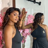 TikTok Account - clau01942