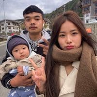 TikTok Account - avonespe_17