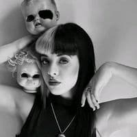 TikTok Account - legnar.lyrics