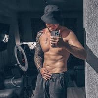 TikTok Account - d00zenn3