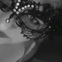 TikTok Account - acurvywomanlips