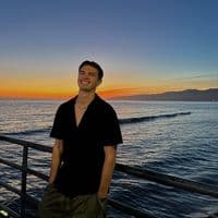 TikTok Account - tyhall23