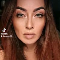 TikTok Account - evelyn.j77