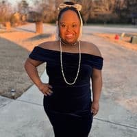 TikTok Account - therealnina.simone.ray