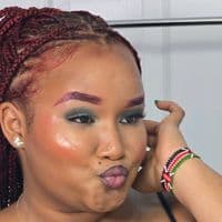 TikTok Account - cairry._.caissie