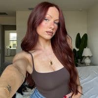 TikTok Account - _theredhead