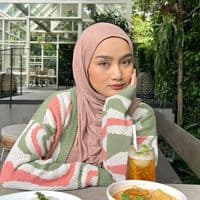 TikTok Account - desyaaa.dmh
