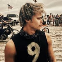 TikTok Account - imrudethswifey