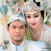 TikTok Account - dewi.fortuna12