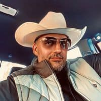 TikTok Account - elyoshg