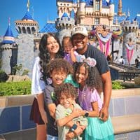 TikTok Account - jfam.ily