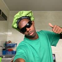 TikTok Account - maxi_nsuee