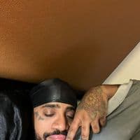 TikTok Account - undertheneeedle