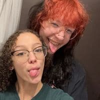 TikTok Account - curlyheadd_zoe