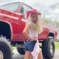 TikTok Account - lemon_dust16