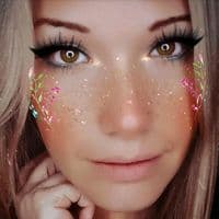 TikTok Account - ezther__