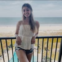 TikTok Account - ri.leighh