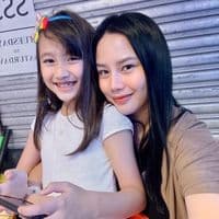 TikTok Account - momshieodille