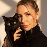 TikTok Account - clairegantz