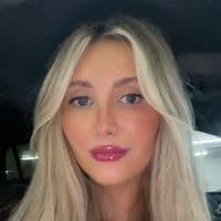 TikTok Account - heyitstarah