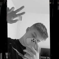 TikTok Account - pawelporzezinskii