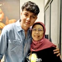 TikTok Account - dewi_andreana