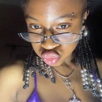 TikTok Account - essa.and