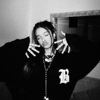 TikTok Account - dntz.lyrics