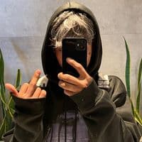 TikTok Account - liricv.23