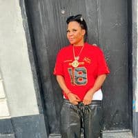 TikTok Account - expesnive_lady_p