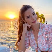 TikTok Account - larissaburak