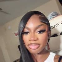 TikTok Account - therealjenwayda