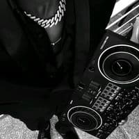 TikTok Account - itzz.smizzzz