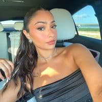 TikTok Account - zeyakabbani