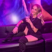 TikTok Account - devanstout