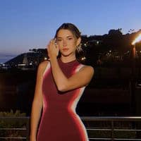 TikTok Account - madeleine_white