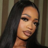 TikTok Account - _shadz.xo