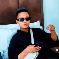 TikTok Account - eemohlyrics